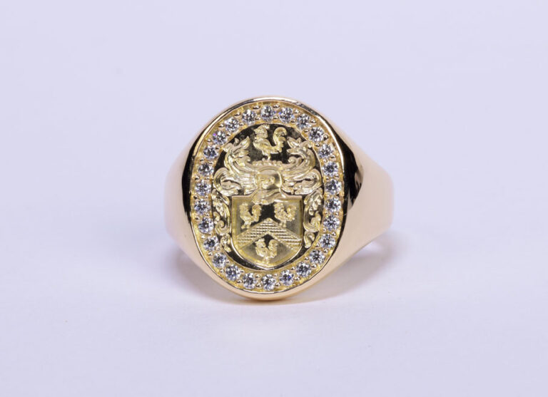 Diamond Signet COA. ring photo Main 768x557