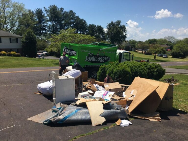 Garbage dump service 768x576