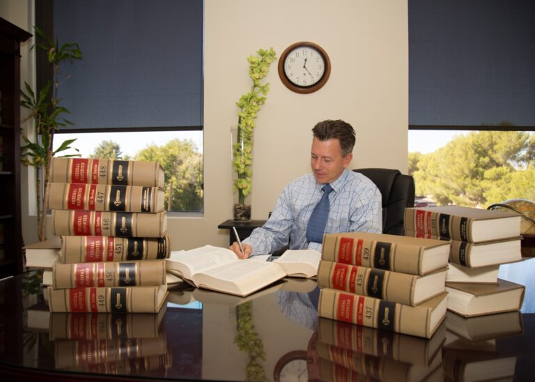 Divorce attorney 768x548
