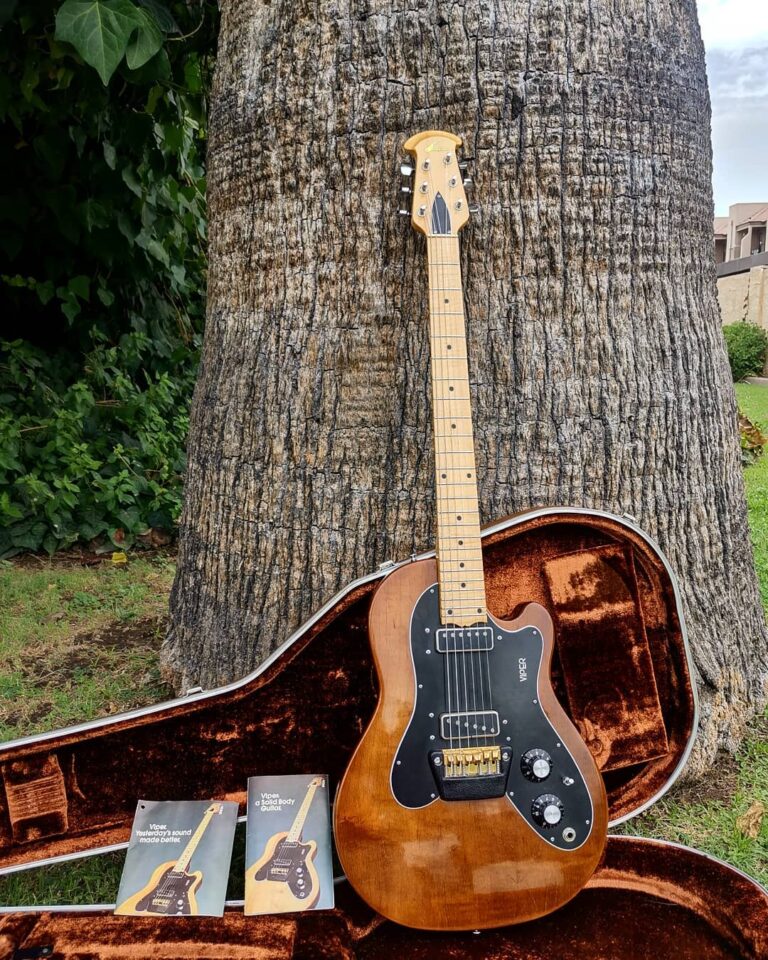 Joe s vintage guitar 6 768x960